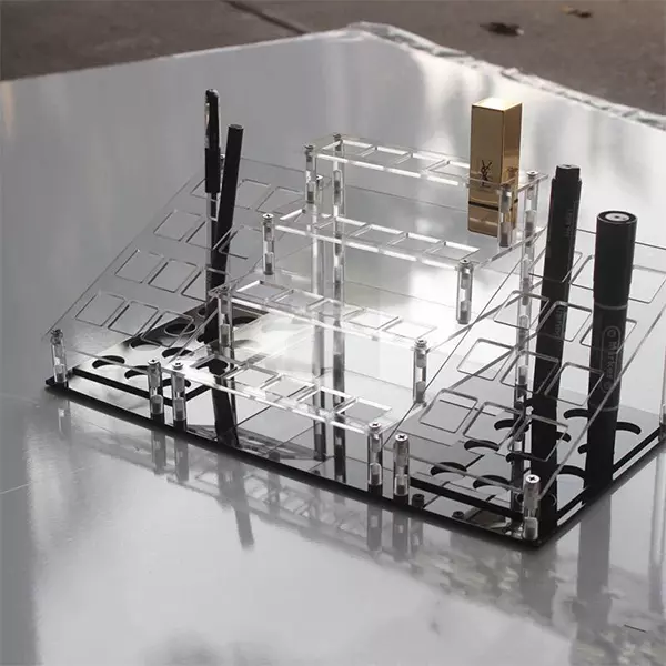 Makeup display stand